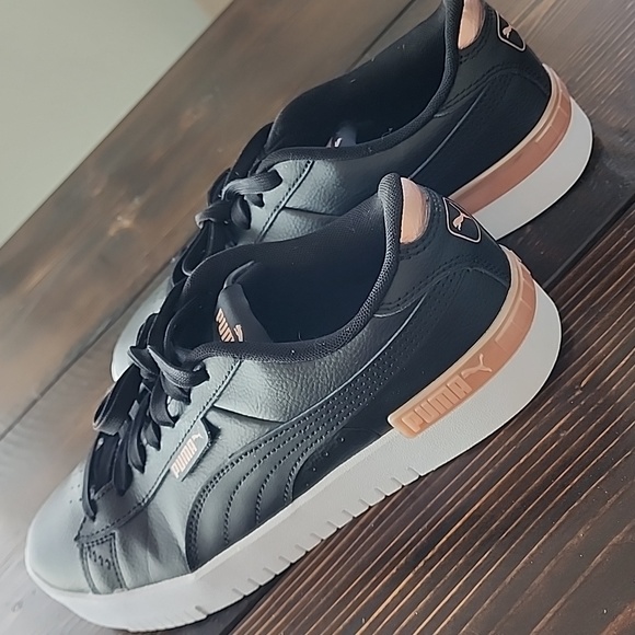 Black leather with copper color detail Puma sneakers, like new! - Picture 2 of 7